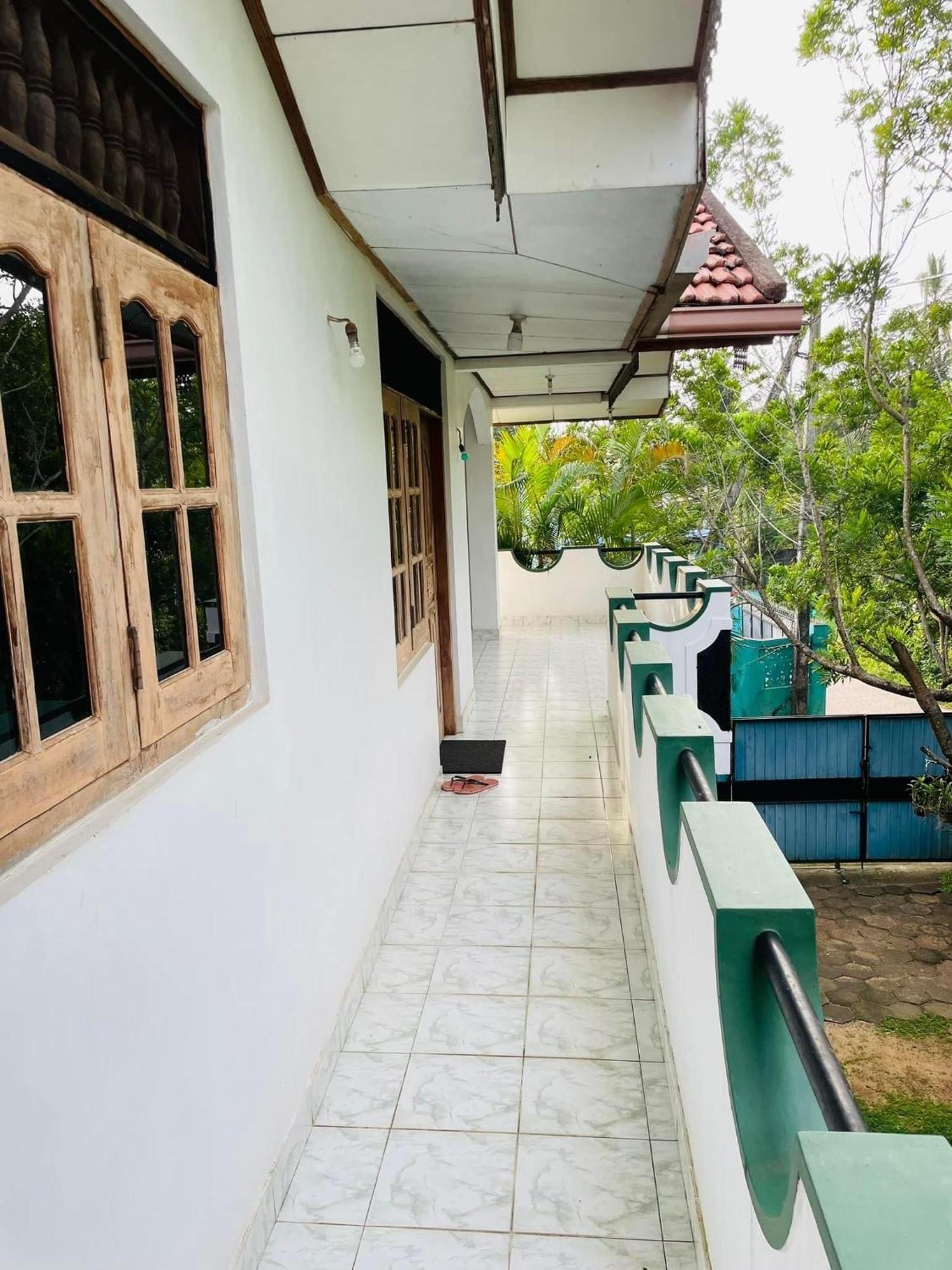 Dana Guest Home Mirissa Exterior photo